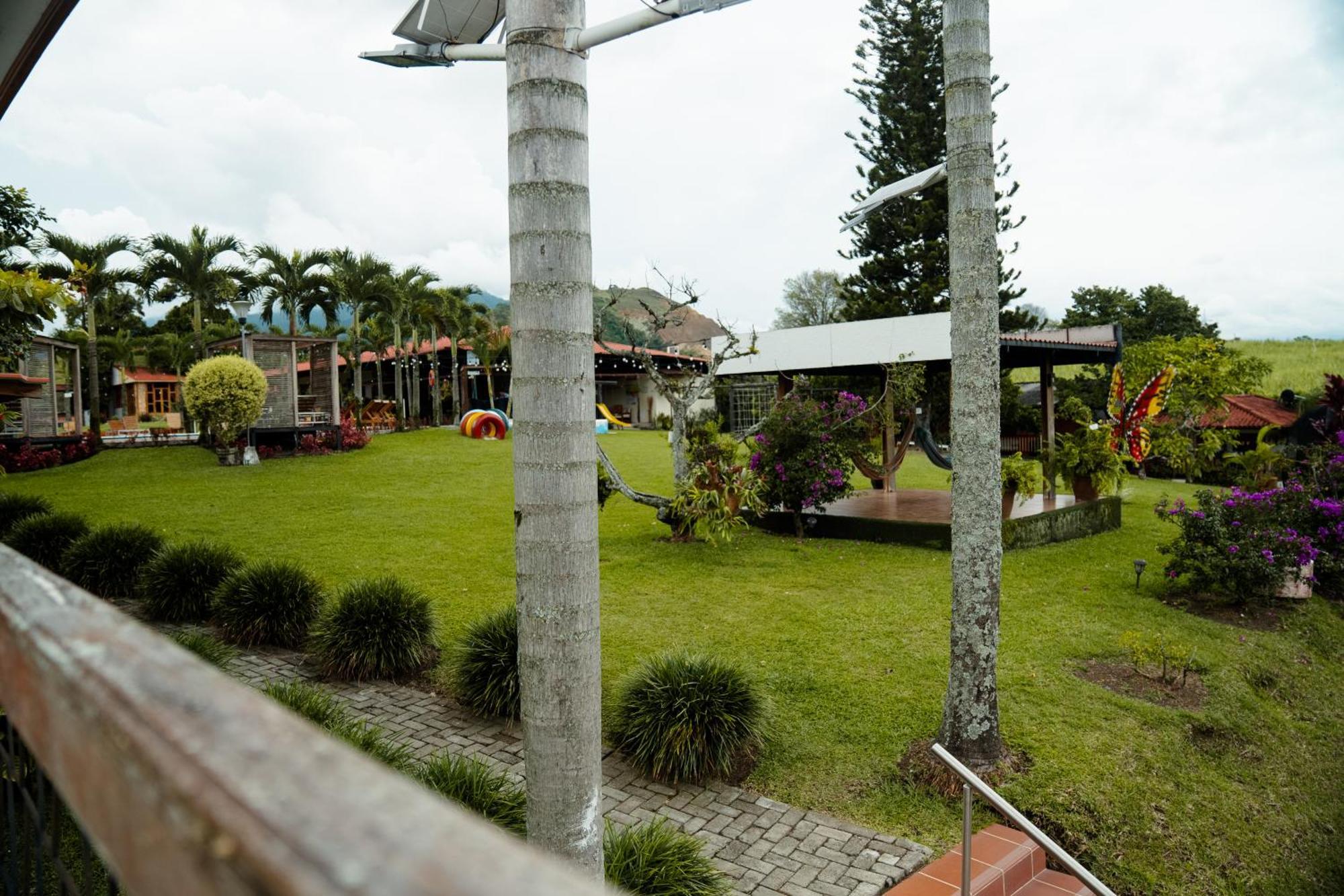 Finca Hotel Yerbabuena Pereira Exterior foto